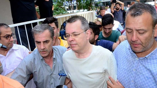 Brunsonun avukatı: Ev hapsinin kaldırılmasını bekliyoruz Brunsonun avukatı: Ev hapsinin kaldırılmasını bekliyoruz